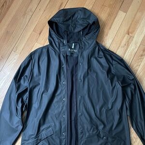 Rains Men’s Black Rain Jacket Sz L-XL